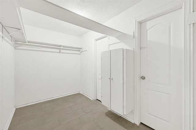 2415 Blackridge Road, Houston, TX 77067