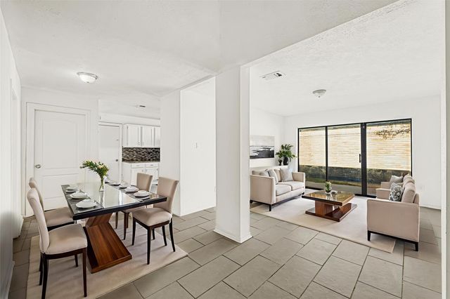 2415 Blackridge Road, Houston, TX 77067