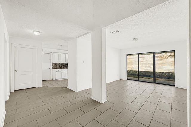 2415 Blackridge Road, Houston, TX 77067