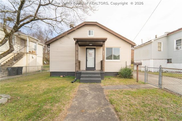 934 Meadow Drive, South Charleston, WV 25309