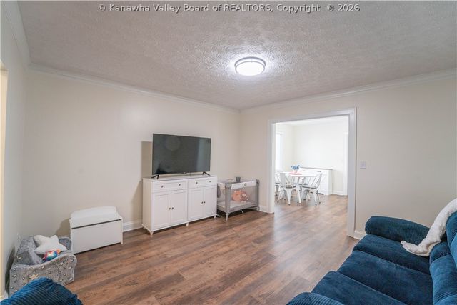 934 Meadow Drive, South Charleston, WV 25309