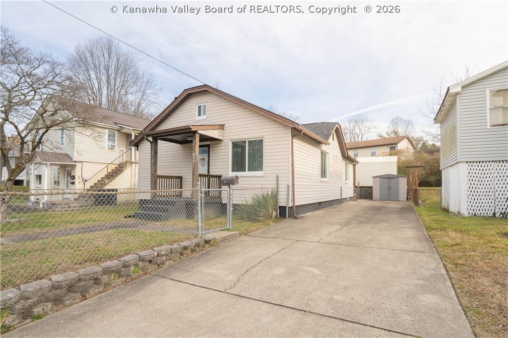 934 Meadow Drive, South Charleston, WV 25309