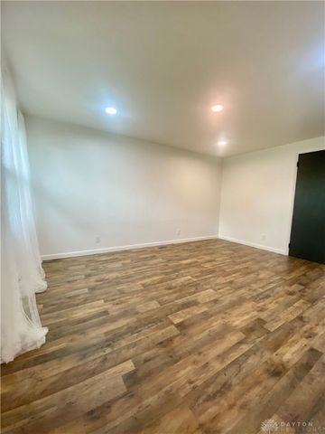 419 E Carpenter Drive, New Carlisle, OH 45344