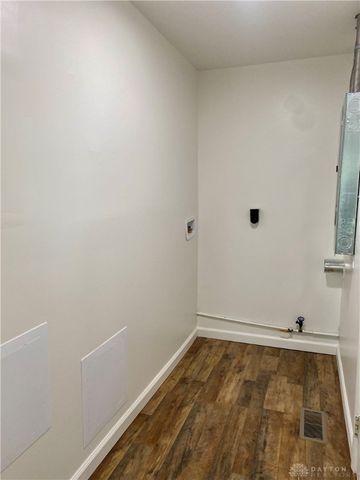 419 E Carpenter Drive, New Carlisle, OH 45344