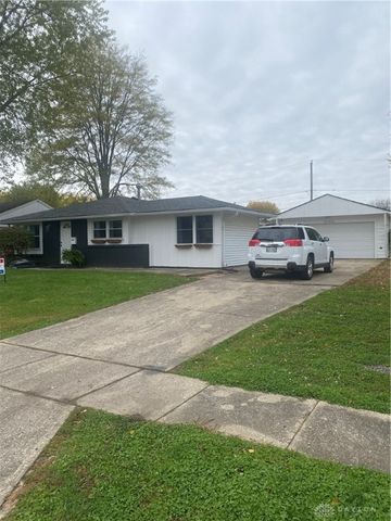 419 E Carpenter Drive, New Carlisle, OH 45344