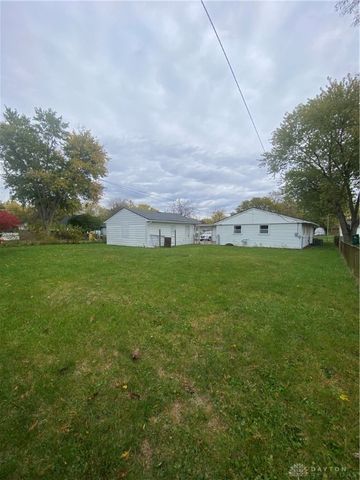 419 E Carpenter Drive, New Carlisle, OH 45344
