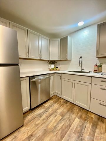 419 E Carpenter Drive, New Carlisle, OH 45344