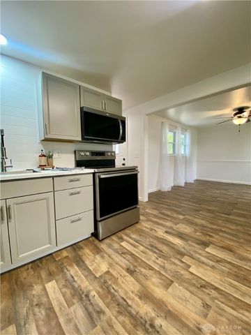 419 E Carpenter Drive, New Carlisle, OH 45344