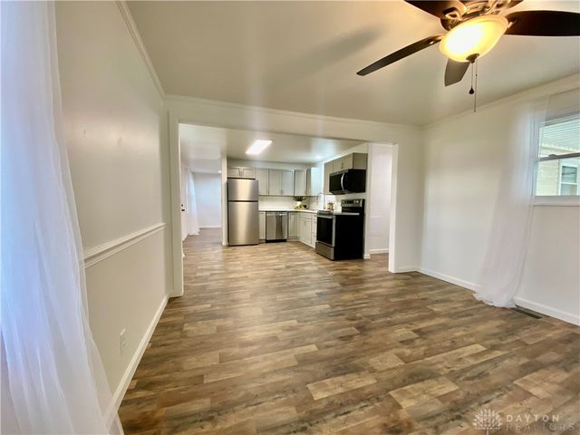 419 E Carpenter Drive, New Carlisle, OH 45344