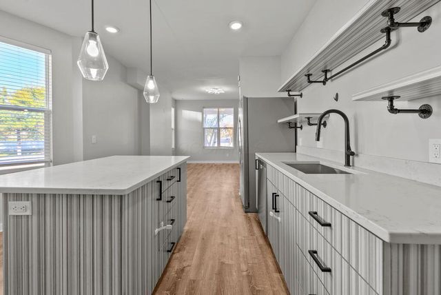 437-439 St Clair Avenue, Columbus, OH 43203