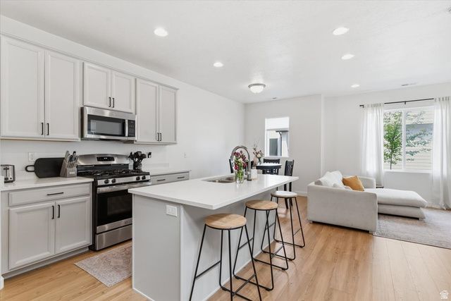 3332 W 3745 S, West Haven, UT 84401