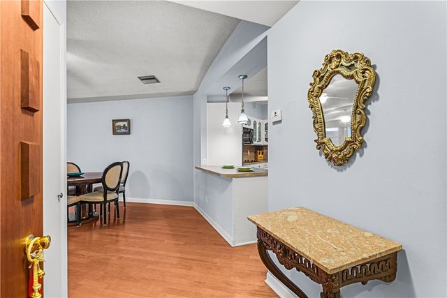 823 S Water St 4F, Corpus Christi, TX 78401