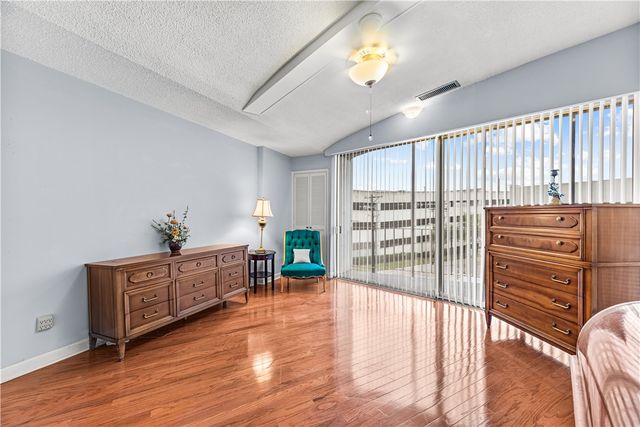 823 S Water St 4F, Corpus Christi, TX 78401