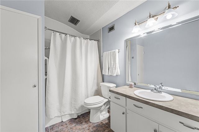 823 S Water St 4F, Corpus Christi, TX 78401