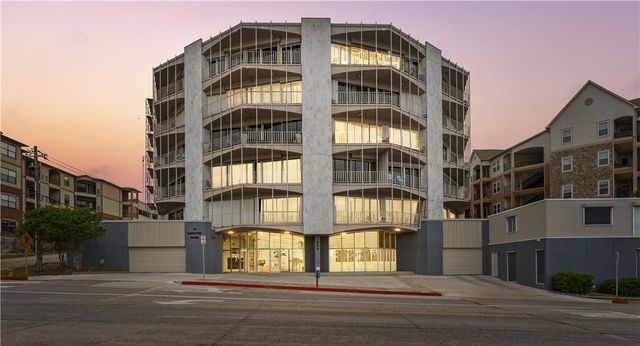 823 S Water St 4F, Corpus Christi, TX 78401