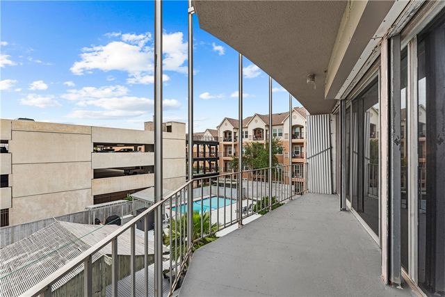 823 S Water St 4F, Corpus Christi, TX 78401