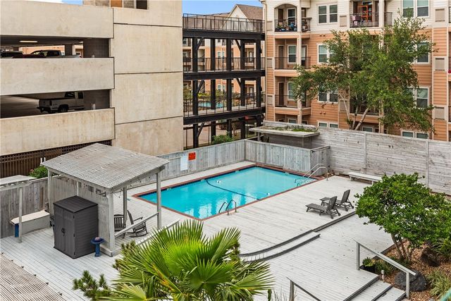 823 S Water St 4F, Corpus Christi, TX 78401