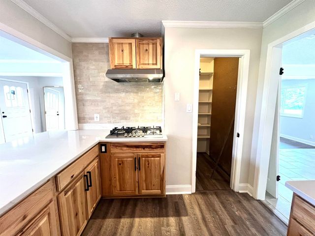 21141 S 425 Highway, Star City, AR 71667