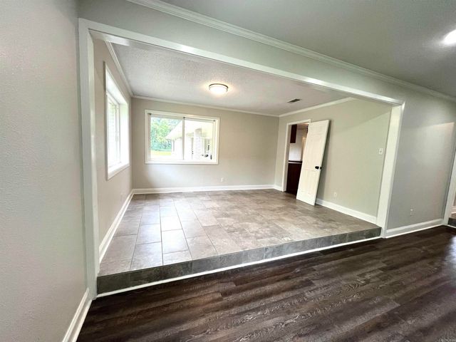 21141 S 425 Highway, Star City, AR 71667