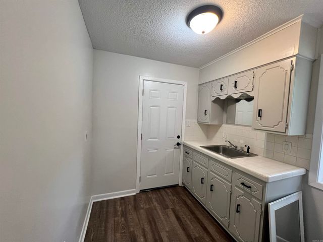 21141 S 425 Highway, Star City, AR 71667