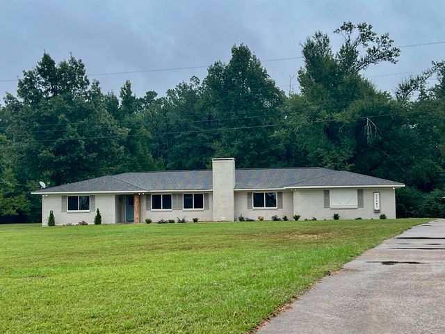 21141 S 425 Highway, Star City, AR 71667