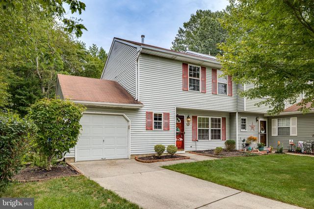 6 WINCHESTER CT, Bordentown, NJ 08505