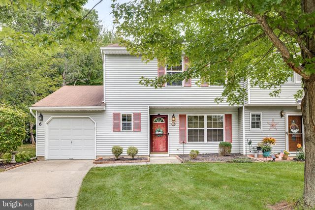 6 WINCHESTER CT, Bordentown, NJ 08505
