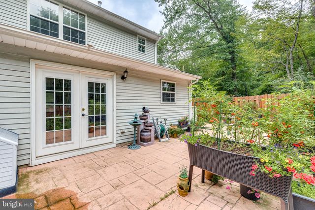 6 WINCHESTER CT, Bordentown, NJ 08505