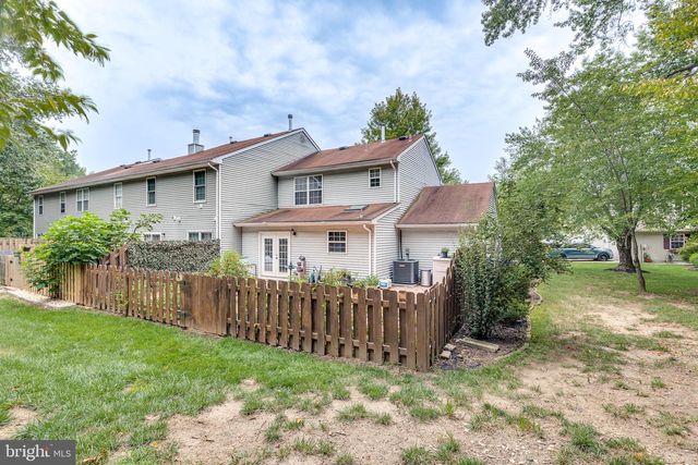 6 WINCHESTER CT, Bordentown, NJ 08505
