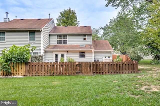 6 WINCHESTER CT, Bordentown, NJ 08505