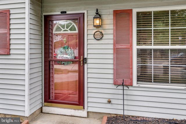 6 WINCHESTER CT, Bordentown, NJ 08505