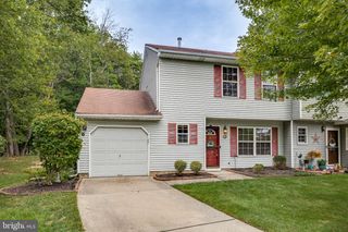 6 WINCHESTER CT, Bordentown, NJ 08505