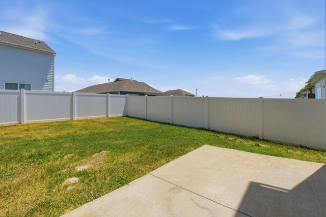 2208 Averee Ct, Lebanon, TN 37087
