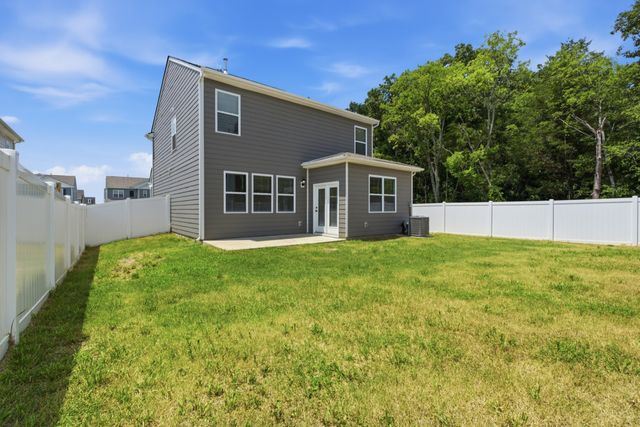 2208 Averee Ct, Lebanon, TN 37087