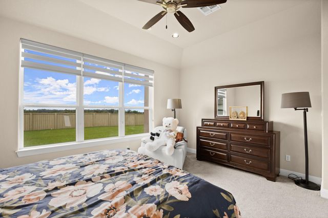 525 Faith DR, Liberty Hill, TX 78642