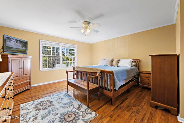 584 Coral Lane, Manahawkin, NJ 08050