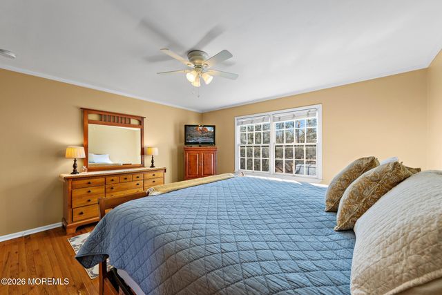 584 Coral Lane, Manahawkin, NJ 08050