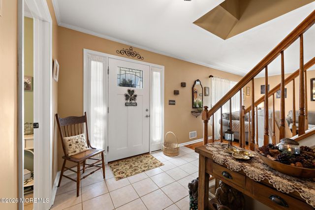 584 Coral Lane, Manahawkin, NJ 08050