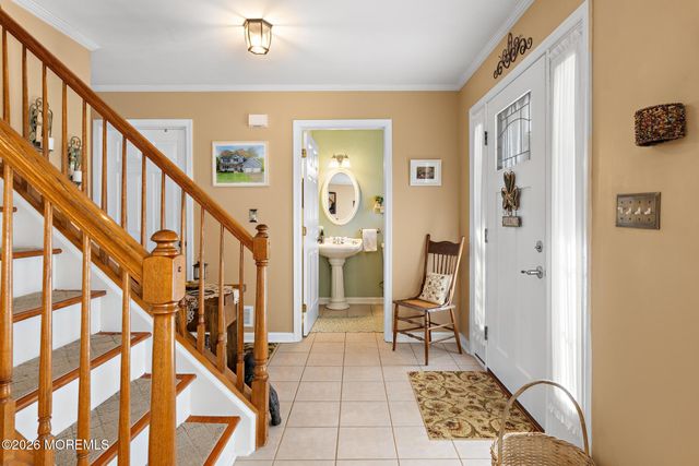 584 Coral Lane, Manahawkin, NJ 08050