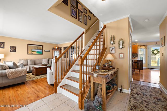 584 Coral Lane, Manahawkin, NJ 08050