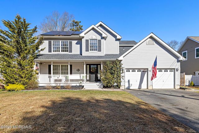 584 Coral Lane, Manahawkin, NJ 08050