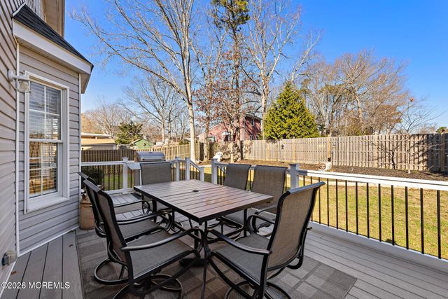 584 Coral Lane, Manahawkin, NJ 08050