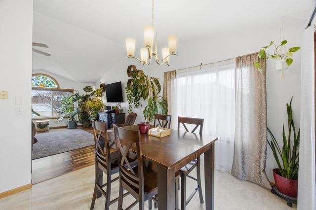 3018 36th Avenue S, Fargo, ND 58104