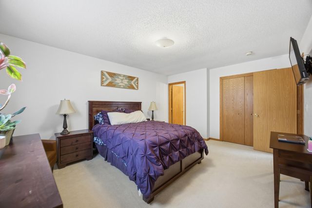 3018 36th Avenue S, Fargo, ND 58104