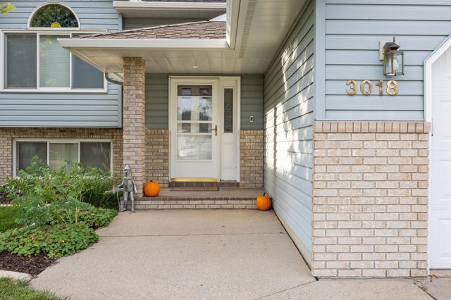 3018 36th Avenue S, Fargo, ND 58104