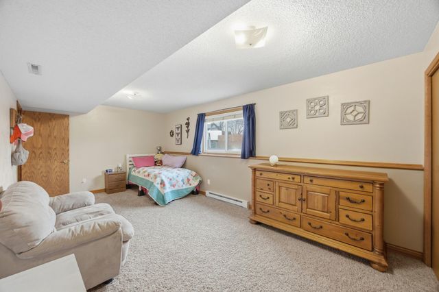 3018 36th Avenue S, Fargo, ND 58104