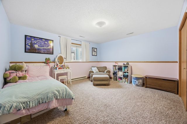 3018 36th Avenue S, Fargo, ND 58104