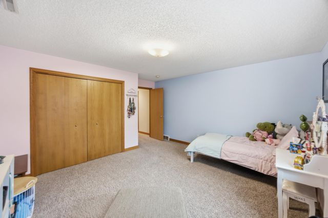 3018 36th Avenue S, Fargo, ND 58104