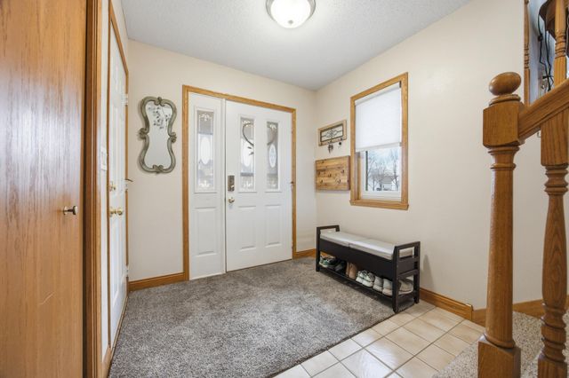 3018 36th Avenue S, Fargo, ND 58104