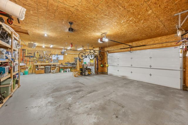 3018 36th Avenue S, Fargo, ND 58104